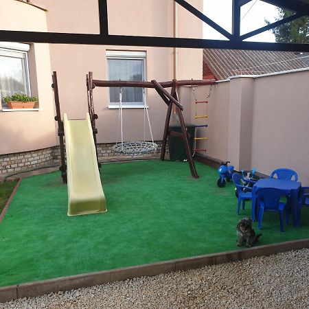 Anda vendégház Harkány Exterior foto