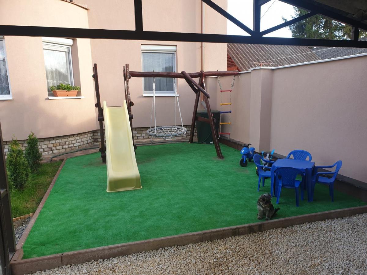 Anda vendégház Harkány Exterior foto